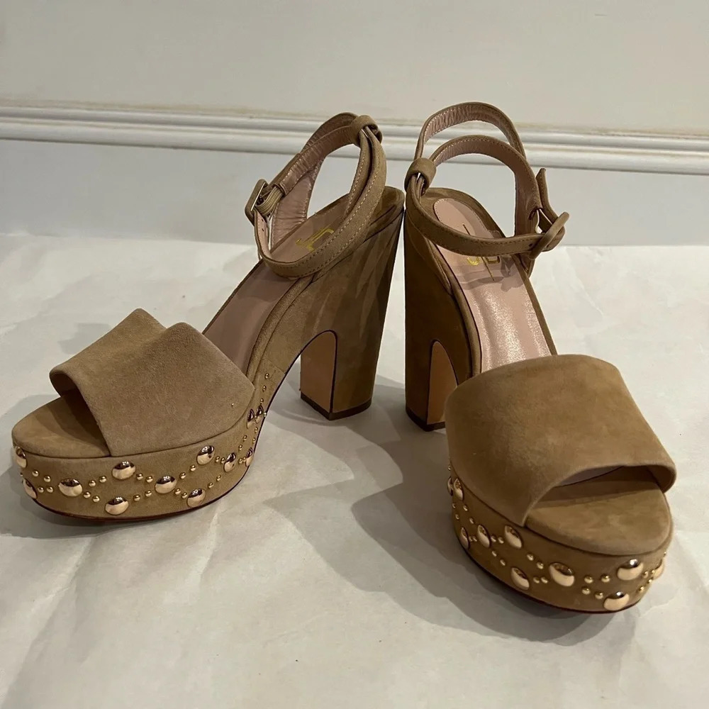 ITALIAN Julie Dee Platform Heels Beige Suede Women's Sz EU 39 US 9 NWB - Picture 2 of 10